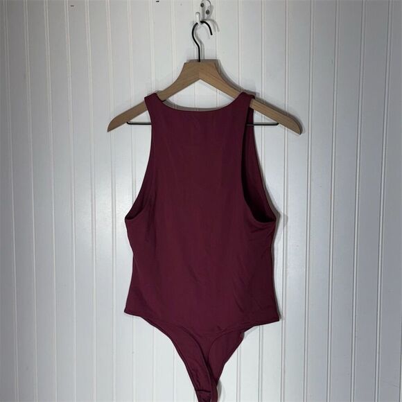 Babaton Burgundy High Neck Sleeveless Bodysuit Size L Nylon Blend Minimalist - Picture 2 of 9